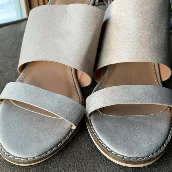 Catherine Malandrino D’Orsay Popo Stacked Heel 7 - Picture 5 of 12